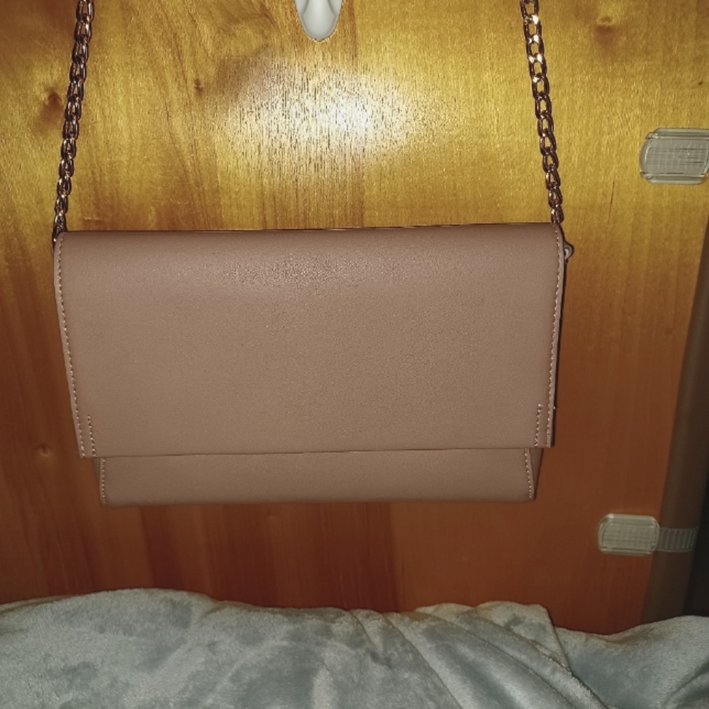 Crossbody purse